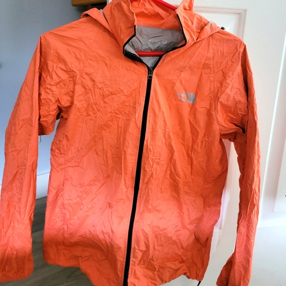North Face Rain Jacket - Picture 1 of 3